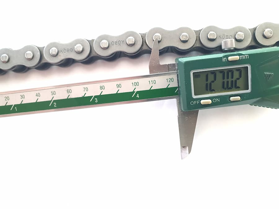 Ukázka měření více roztečí. Naměřená hodnota: 127,02 mm
