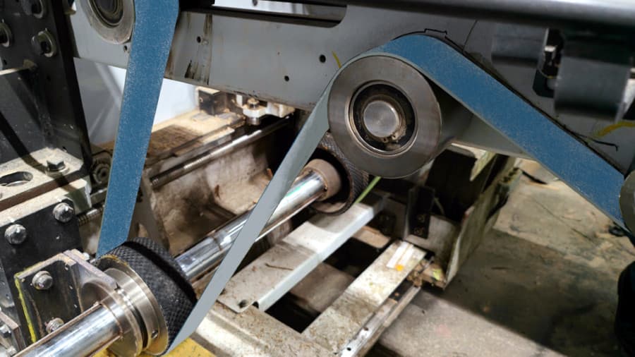 Tangenciální pohon s&nbsp;plochým řemenem RAPPLON